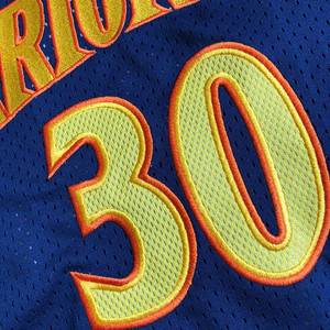 <span class=keywords><strong>Maillot</strong></span> de basket-ball <span class=keywords><strong>Curry</strong></span> n ° 30 de style équipe en gros pas cher, uniforme de jeu respirant à séchage rapide de style de rue rétro - Product Image 4