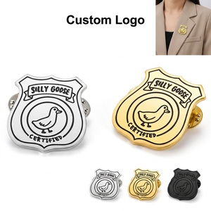 Insignia/Broche <span class=keywords><strong>de</strong></span> Esmalte Personalizado <span class=keywords><strong>de</strong></span> Acero Inoxidable Yiwu Aceon con Nombre <span class=keywords><strong>de</strong></span> Equipo/Club, Logotipo Grabado, Diseño <span class=keywords><strong>de</strong></span> Pato Divertido/<span class=keywords><strong>Meme</strong></span> - Product Image 1