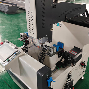 Nouvelle machine de copie de routeur pour le perçage de trous de serrures de portes et fenêtres, fraisage à tête unique pour profilés <span class=keywords><strong>PVC</strong></span>/UPVC/Aluminium avec PLC et moteur - Product Image 3