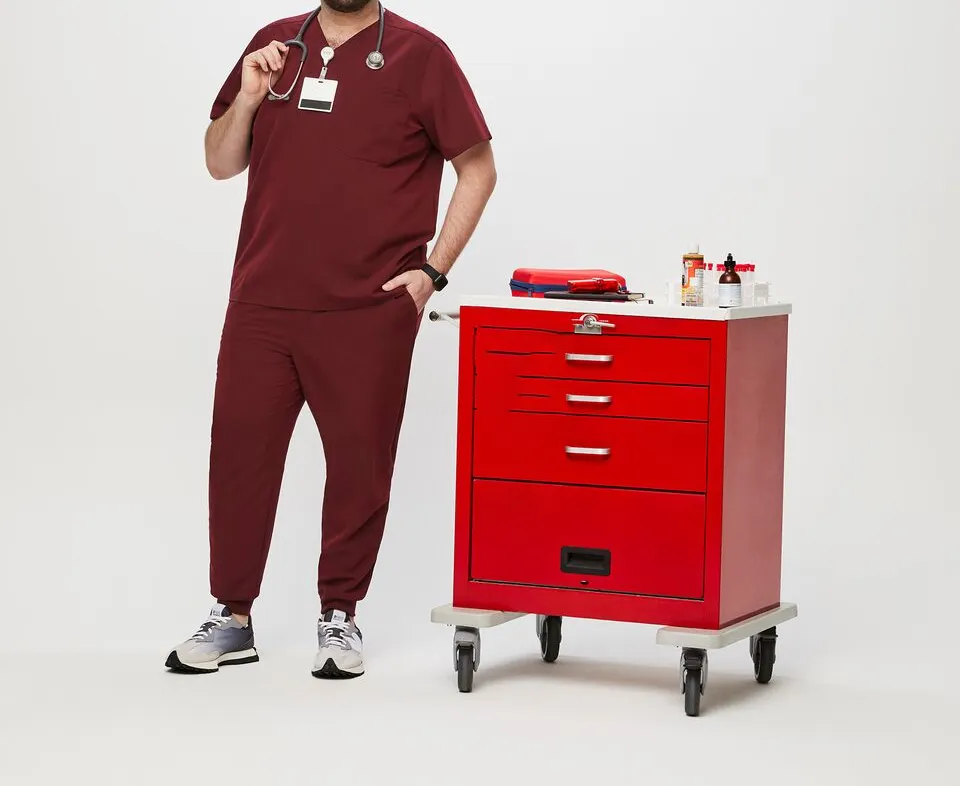 OEM confortevole uniforme ospedaliera medica Top infermiera uniforme moda Scrub uniformi set Top infermieristica pantaloni da jogging medici tute Scrub