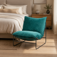 Fauteuil de détente en velours de style nordique avec structure en fer thermolaqué, canapé une place pour appartement studio