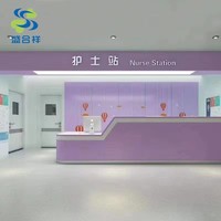 Comptoir d'accueil vert en métal personnalisé, style contemporain, durable, pour hôtels, centres commerciaux et assistance aux patients