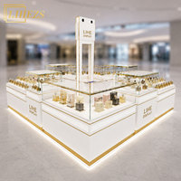 Kiosque de parfumerie lumineux de grande taille, style blanc haut de gamme, en or blanc, personnalisé avec écran TV pour centre commercial