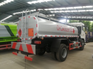 Chinese Factory 5000L Diesel Tanker <b>Truck</b> Semi-Trailer 4x2 Drive Wheel Automatic <b>Transmission</b> for Oil Transportation Nigeria - Product Image 2