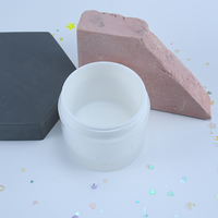 Pot en plastique blanc à double paroi à large ouverture avec couvercle à vis pour emballage de beurre corporel et de produits capillaires