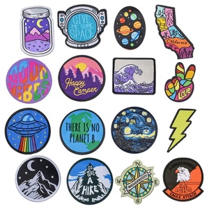 Parches Bordados Personalizados con Nombre y Logotipo, Parches de Sublimación Bordados - Product Image 1