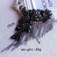 Nouvelle version strass brodé diamant accessoires coudre coeur et fleur forme Patch tissu Applique pour robes de mariée