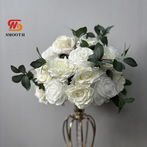 Décoration de centre de table de mariage élégante, petite boule de fleurs pour support de tige - Product Image 1