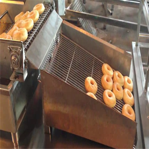 Friggitrice Automatica per Ciambelle al Lievito con Macchina Taglia-Impasto - Product Image 5