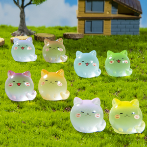 Figurines de chat en résine miniatures phosphorescentes en gros, statues de chatons translucides pour maison de poupée, micro-paysage, décoration intérieure - Product Image 3