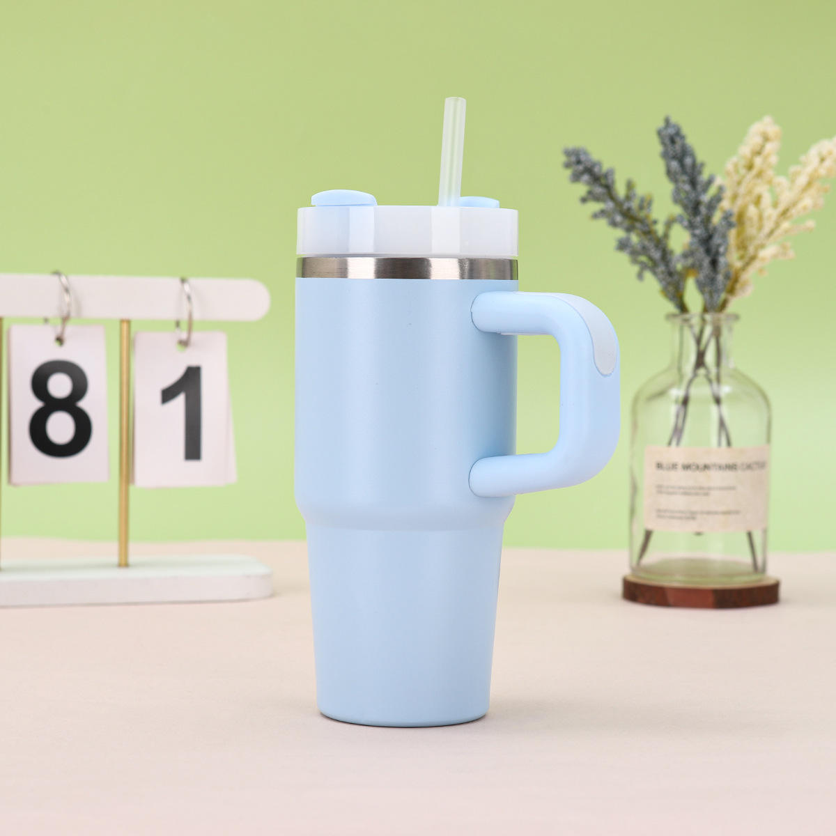 สีฟ้าอ่อน