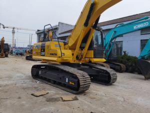 Komatsu PC200 120 Series 120-2/3/5/6 Pelles d'occasion 12 tonnes Composant d'origine Bulldozers de marque japonaise Stock de vente disponible - Product Image 3