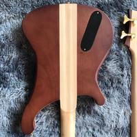 Guitare basse électrique sculptée 4 cordes LK 4004 avec manche à travers le corps, style Ricks personnalisé