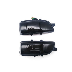 Luz LED Dinámica para Espejo Retrovisor de Coche ADT, Lente Ahumada, Luz de Señal de Giro, Intermitente, Compatible con S60 <span class=keywords><strong>C30</strong></span> S80 V70 S40 V50 - Product Image 2