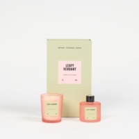 Coffret Cadeau Ambre Arc-en-ciel : Bougie d'Aromathérapie et Diffuseur à Bâtonnets Parfumés, Personnalisable avec Logo, Décoration d'Intérieur
