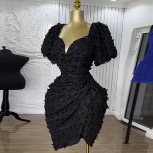 HK72276 Robes d'été tendance pour femmes, décontractées, sexy, en jacquard, col en V, manches bouffantes, taille haute, ajustées, froncées, courtes - Product Image 5