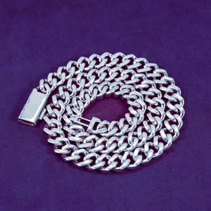<span class=keywords><strong>Cadena</strong></span> de eslabones cubanos Miami GRA Hop Iced Out Bling de plata de ley 925 con moissanita VVS de 12 mm y engaste de garras para hombre - Product Image 2