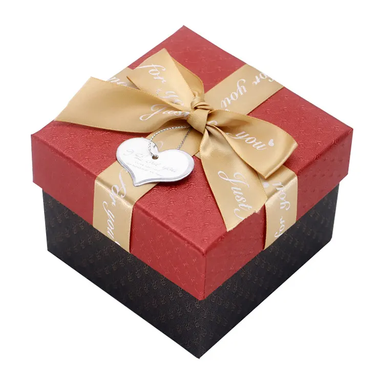 女性のためのリボン蝶結びギフトパッケージ付きカスタム赤い正方形パッケージギフトボックス