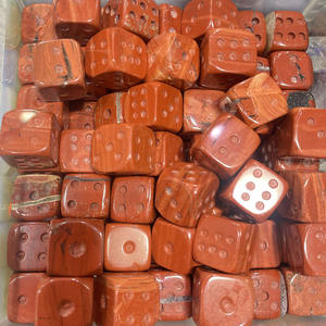 Grosir kerajinan batu kristal alami batu permata Semi berharga properti mainan permainan patung realistis ukir dadu kuarsa - Product Image 6