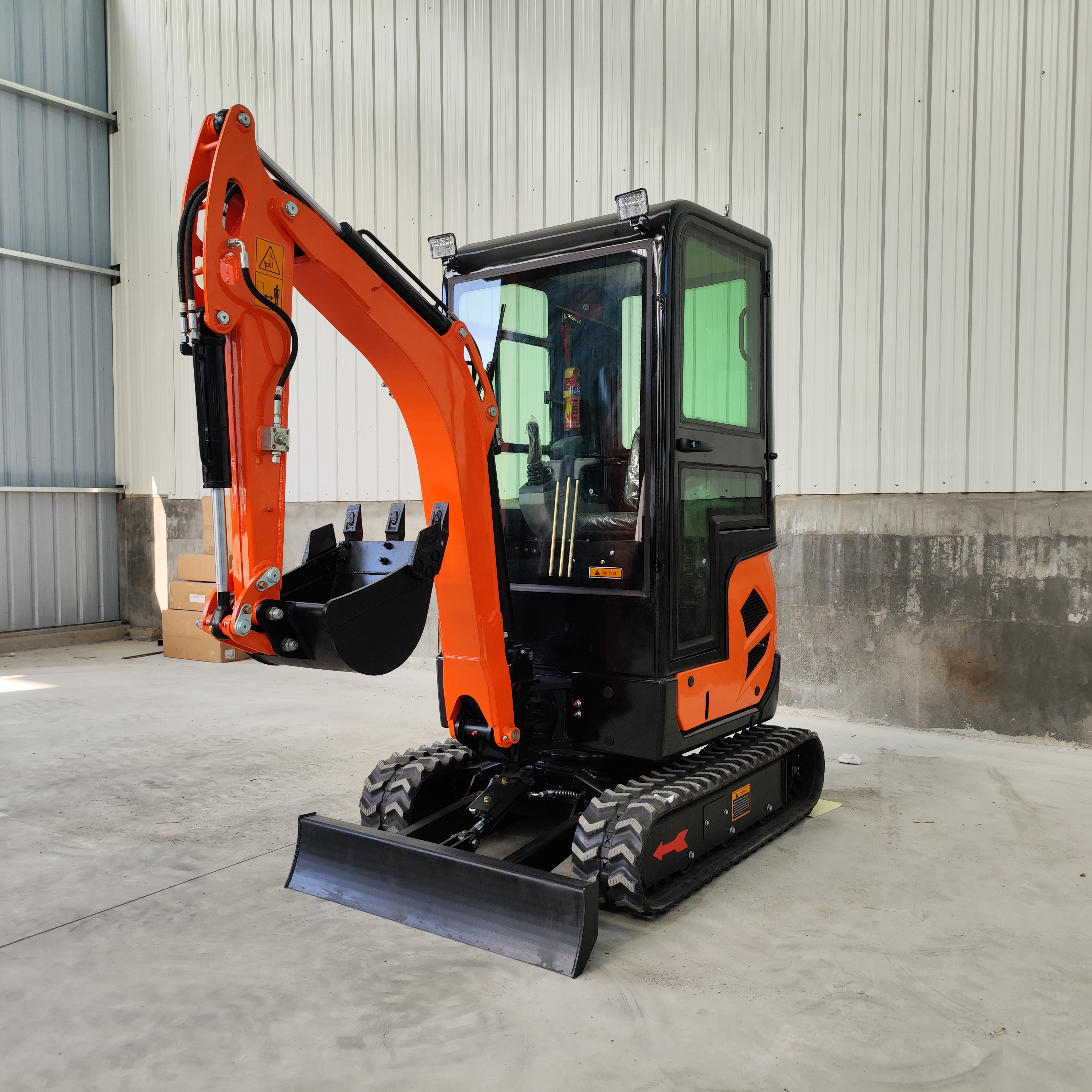 High Quality 1.8Ton Mini Excavators Farm Garden Excavators Machines 2Ton Earth Moving Machinery Mini Excavator for Sale