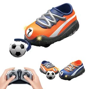 ใหม่2.4กรัม4CH RC เกมฟุตบอลไฟฟ้าของเล่นที่มีแสงมินิรีโมทคอนโทรลรองเท้าฟุตบอลรถ