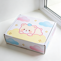 Boîte cadeau personnalisée imprimée numériquement avec un motif de nuage de dessin animé, production en 72 heures, boîte en carton anti-écrasement pour produits pour enfants