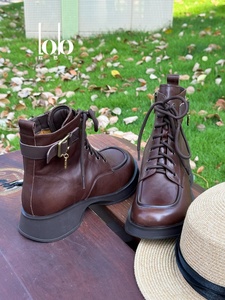 Bottes Martin classiques Ew, à boucle tendance, respirantes, à talon épais, bottes hautes pour femmes - Product Image 4