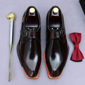 Chaussures de costume pour homme, en cuir verni, boutonnées, style anglais brillant, personnalisées - Product Image 1