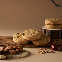 Biscuits croustillants chinois à marque privée OEM, sains et savoureux, aux ignames, aux dattes rouges et aux noix