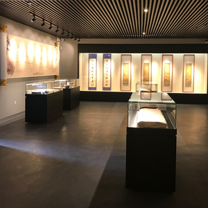 <strong>2025</strong> Lastronic New Museum Showcase Combines Excellent Design with Safe <strong>Display</strong> Desktop Showcase <strong>Display</strong> for Museum Exhibition - Product Image 5