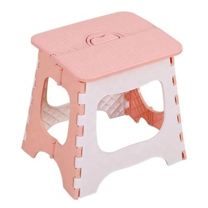 Prix usine en gros <span class=keywords><strong>pas</strong></span> <span class=keywords><strong>cher</strong></span> pliant pliable en plastique enfant escabeau chaise chaussures tabourets à langer camping tabouret pliable - Product Image 6