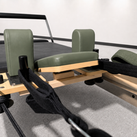 Reformer Pilates Kayu Maple Sage Green dengan Jalur Tetap untuk Gerakan Penuh Perhatian, Pusat Kesehatan Holistik, dan Peregangan Tubuh