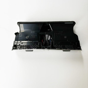Grilles d'aération du tableau de bord Maixiang pour Volkswagen Magotan CC 3AB819728A 3AD819728A Noir Piano Noir Mat - Product Image 2
