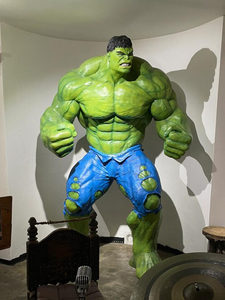 Estatua de Hulk de Fibra de Vidrio Personalizable, Resistente al Agua para Exteriores - Product Image 3
