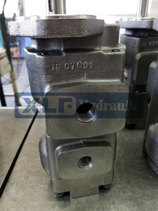 Bomba Hidráulica de Engranajes de 3 Etapas y 250 Bares de Alta Eficiencia 3CX 332F9029 332/F9031 20/925340 con Conexión de 3/4 Pulgadas - Product Image 2