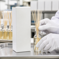 Diffuseur de parfum cylindrique sans alcool de 50 ml avec bâtonnets naturels et boîte