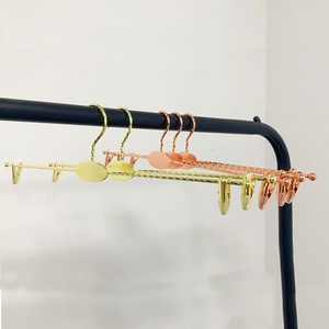 Cintre métallique antidérapant pour sous-vêtements avec pinces, pour culottes adultes et enfants, idéal pour les boutiques de lingerie, vente en gros et personnalisation - Product Image 1