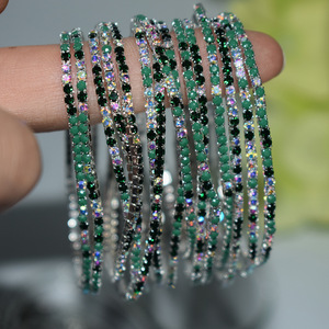 Gelang Elastis Eropa dan Amerika Berhiaskan Berlian 2mm Satu Baris Rantai Cakar Wanita Bertabur Rhinestone Warna-warni - Product Image 1