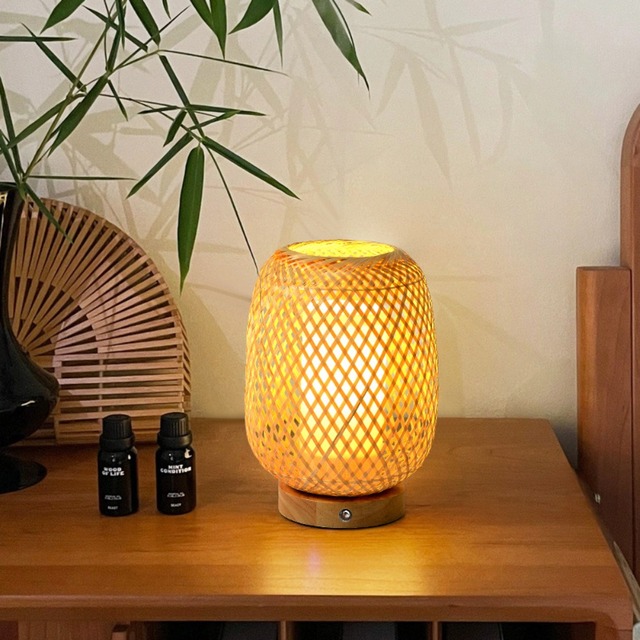 Rattan Table Lamp Bamboo Woven Handmade Bedside Lamps Vintage Handmade Wicker Lampshade Wooden Base Living Room Reading Office