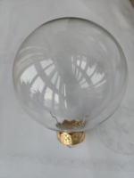 Globe à neige de Noël en verre de 8 cm avec choix de couvercle doré ou argenté pour la décoration de Noël