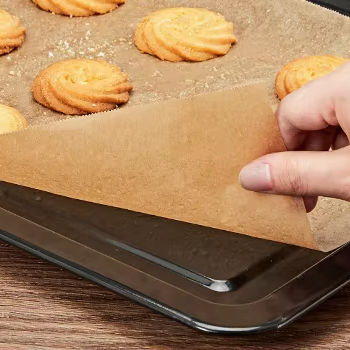 Moisture-Proof Food Grade Kraft Paperroll Silicone Brown Baking Greaseproof Parchment for Cookies Bread Coated for Offset