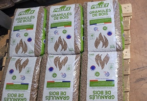 Granulés de bois Pellex En a1 Plus et DinPlus en sac de 15 kg, 23 palettes x 77 sacs, à vendre, combustible de cuisson en forme de bâtonnets - Product Image 4