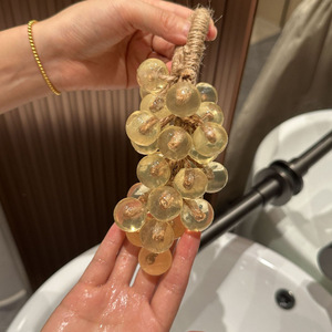 สบู่แฮนด์เมดรูปพวงองุ่น กลิ่นหอมติดทนนาน สบู่คริสตัลน้ำมันหอมระเหยองุ่น สำหรับอาบน้ำและล้างมือ - Product Image 5