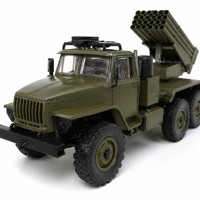 Camion militaire RC à l'échelle 1/16, 6x6, lance-roquettes, télécommande 2,4 GHz, véhicule tout-terrain avec lumières, prêt à rouler, jouet pour enfants
