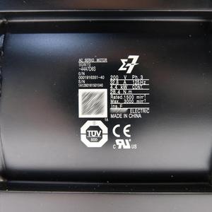 Motor CNC SGM7G-44A7D6S 4.4kW 220V Serie SGM7G SGM7G44A7D6S Motor de Corriente Alterna - Product Image 2
