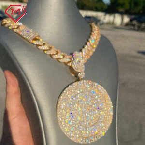 Hiphop <span class=keywords><strong>Moissanite</strong></span> Pingente Com Corrente 925 Sterling Silver Iced Out Grande Charme Redondo Bling Personalizado <span class=keywords><strong>Moissanite</strong></span> Pingente - Product Image 1