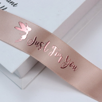 Logo de marque personnalisé ruban de satin nouveau Design feuille d'or rose imprimé 100% polyester 25mm de largeur ruban pour l'emballage de cadeaux
