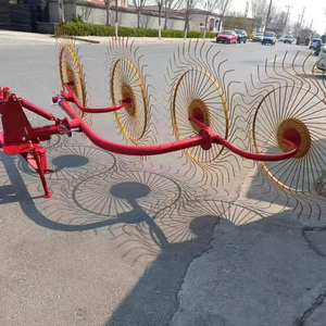 Râteau à doigts large de 5,5 m pour tracteur, couvre une grande surface efficacement, optimise le séchage du foin et des cultures fourragères - Product Image 1