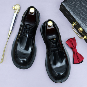 Chaussures habillées pour hommes avec lacets, antidérapantes, respirantes, légères et en cuir brillant. - Product Image 2