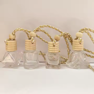 Bouteille diffuseur de parfum pour voiture vide transparente de 8 ml, mini désodorisant, huile essentielle, flacon en verre avec bouchon en bois noir - Product Image 6